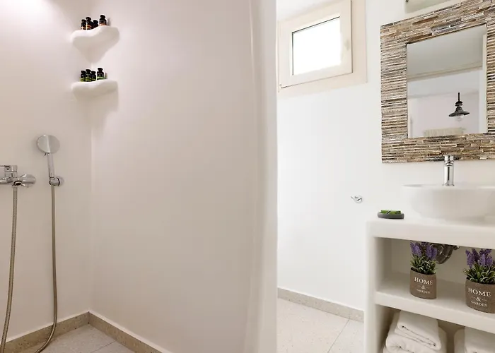 Manikas Milos Adamantas (Milos)