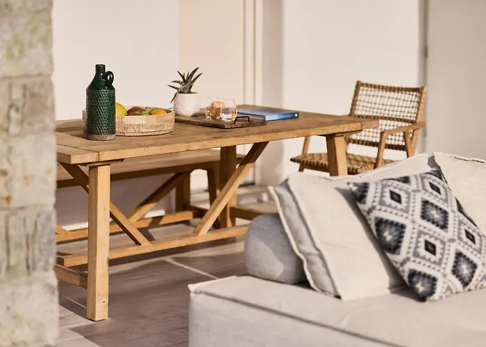 Manikas Milos * Adamantas (Milos)