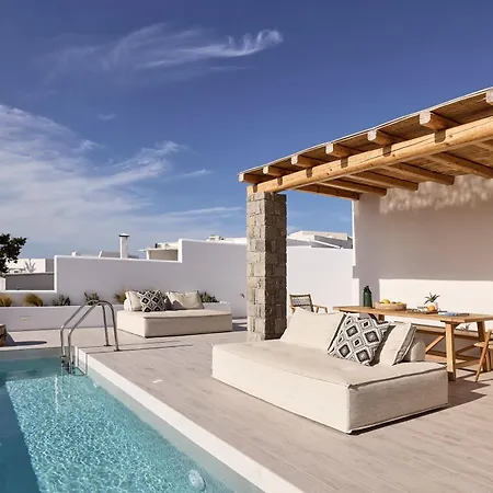 Manikas Milos * آداماس