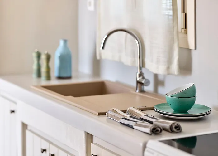 Manikas Milos Holiday home Adamantas (Milos)